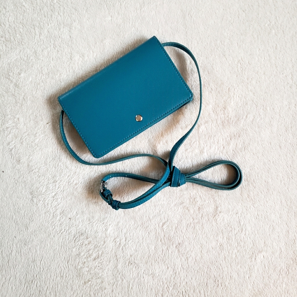 Adjustable Teal Hand purse